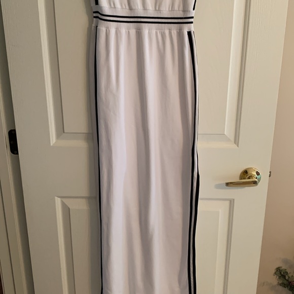 Very cute Boston Proper maxi dress. - Picture 2 of 4